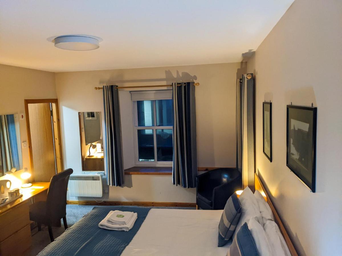 Ferry Inn Стромнесс Экстерьер фото