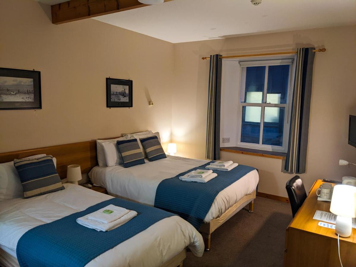 Ferry Inn Стромнесс Экстерьер фото