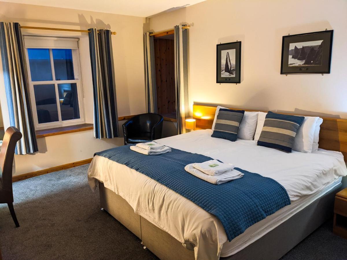 Ferry Inn Стромнесс Экстерьер фото