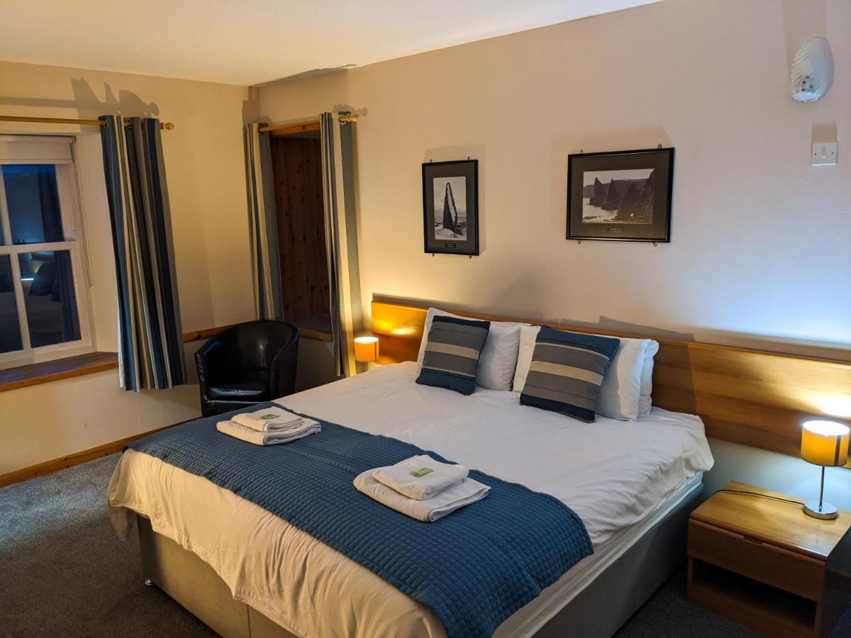 Ferry Inn Стромнесс Экстерьер фото