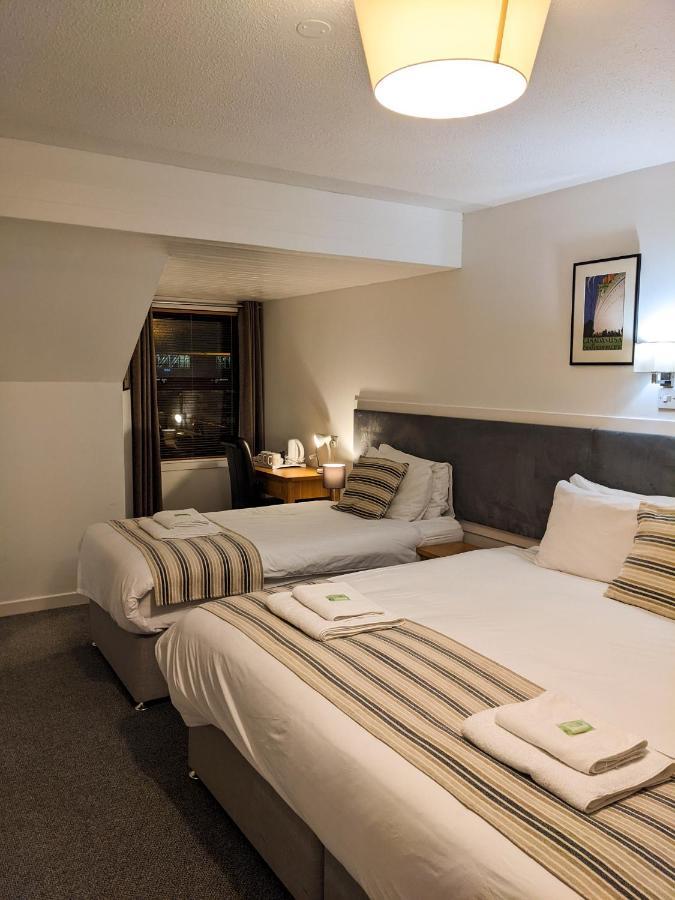 Ferry Inn Стромнесс Экстерьер фото