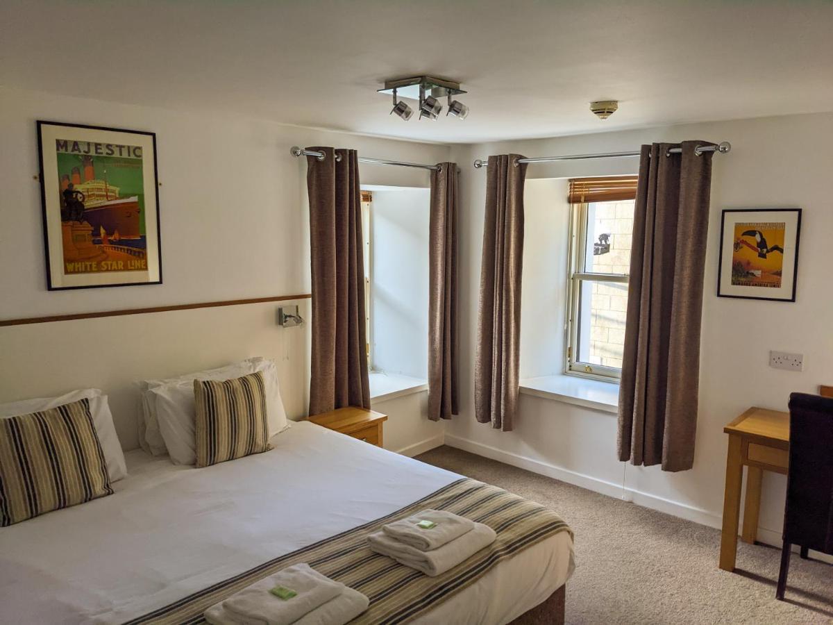 Ferry Inn Стромнесс Экстерьер фото
